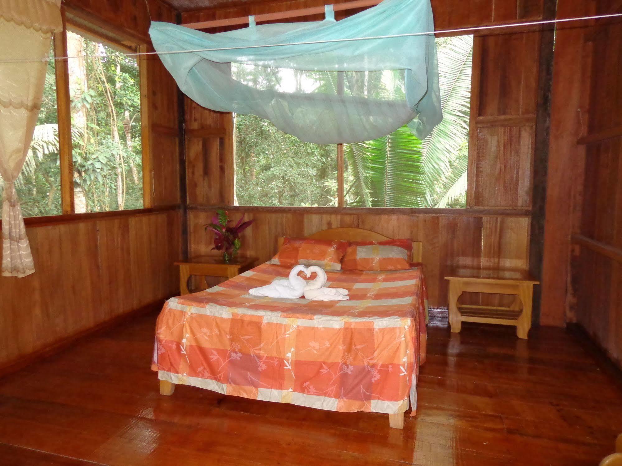 Monte Amazonico Lodge Tambopata Exterior photo
